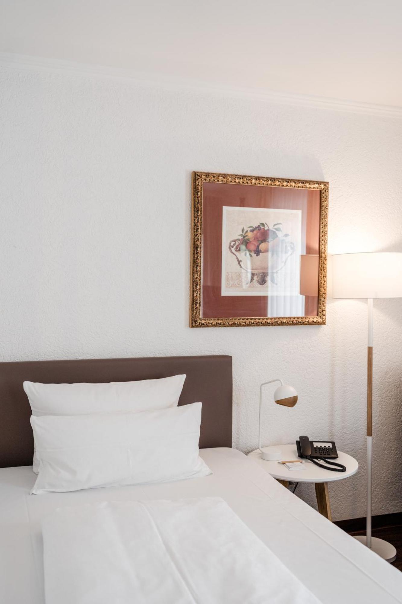 Hotel Antoniushof Ruhstorf an der Rott Habitación foto